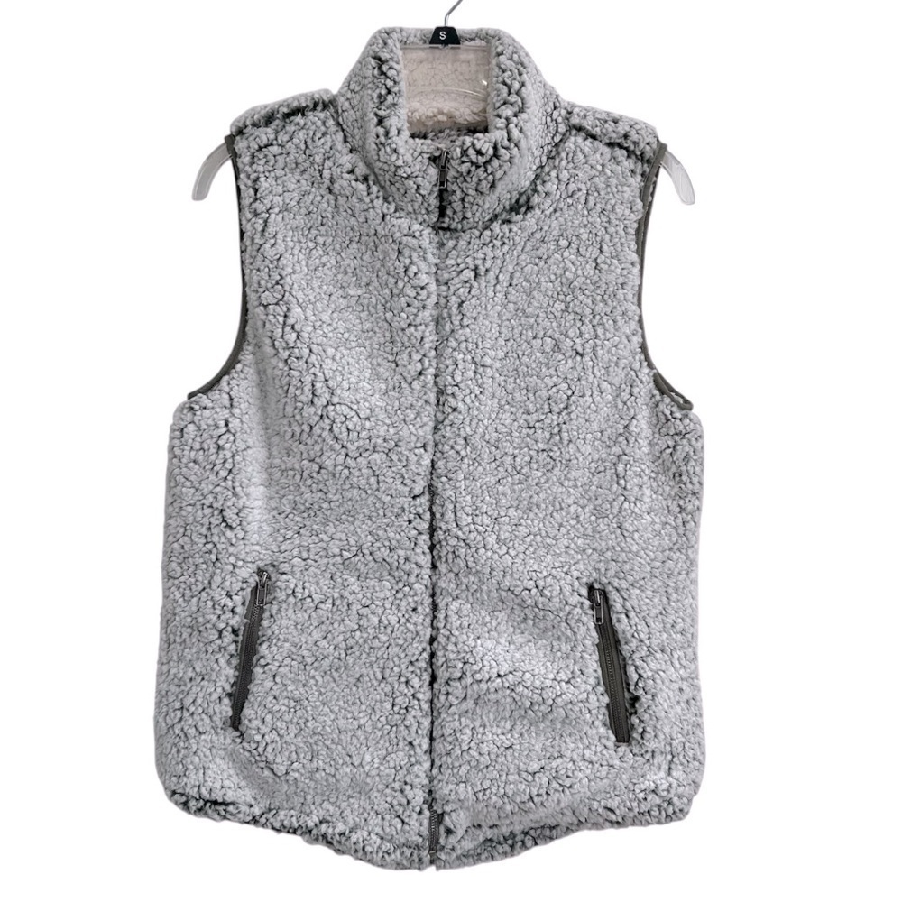 NWT Love Tree Faux Fur Super Soft Sherpa Vest Size Small